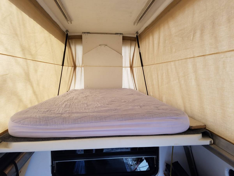 Illustration for article titled At $14,500, Could This 2004 Toyota Tundra TRD Camper Have You Saying Get Outta Town?